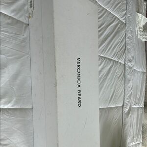 Veronica Beard Sleek White Box n